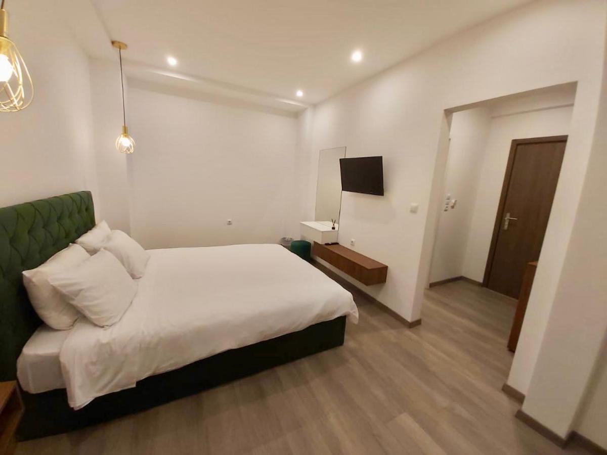 Real City Suites Syntagma Athens Exterior photo